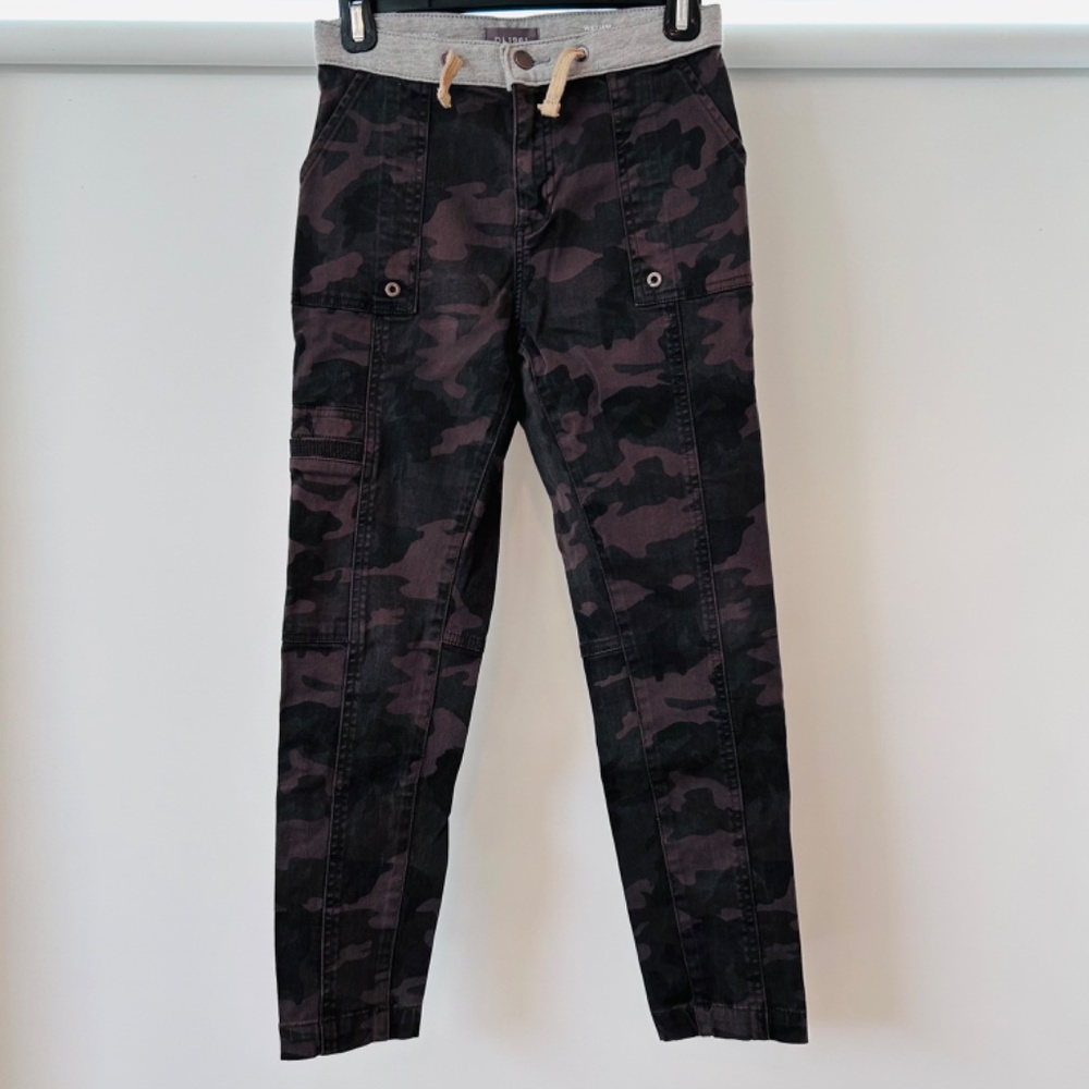 DL1961 William Camo Track Chino - Picture 5 of 6